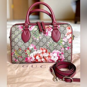 Gucci GG supreme floral bloom burgundy beige boston satchel bag crossbody